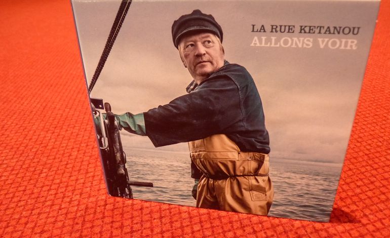 50386. Un pêcheur du Cotentin vedette du dernier album de La Rue Kétanou
