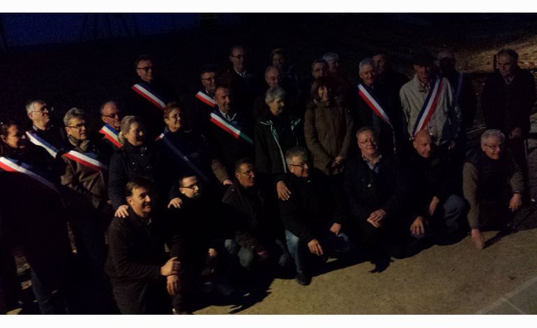 61310. 23 maires viennent soutenir les anti-GDE à Nonant-le-Pin