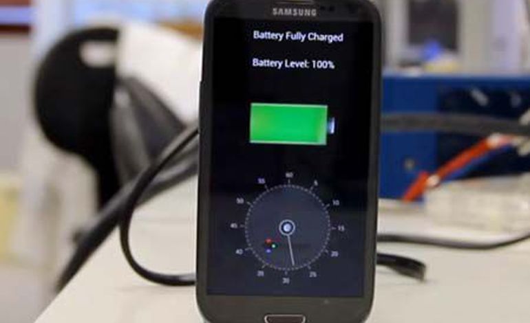 StoreDot recharge votre smartphone en 30 secondes