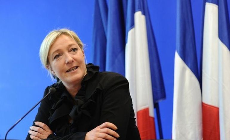 76681. Déplacement mouvementé de Marine Le Pen en Seine-Maritime