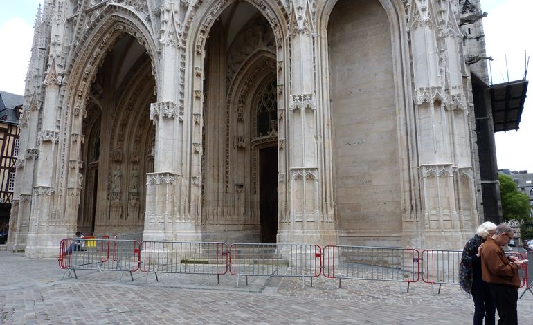 Rouen : chutes de pierre à l'église Saint-Maclou