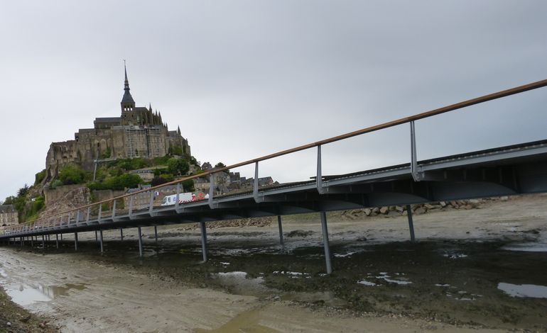 50353. Mont-Saint-Michel : le pont-passerelle sera livré le 10 juin