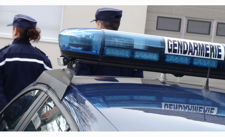 61329. Des véhicules vandalisés au Pin-la-Garenne