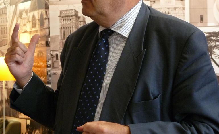 Le sénateur Jean-Léonce Dupont candidat à sa succession
