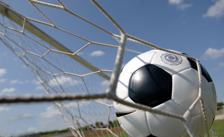50099. Football : Coupes de la Manche, Urville-Nacqueville remporte la coupe du Conseil Général