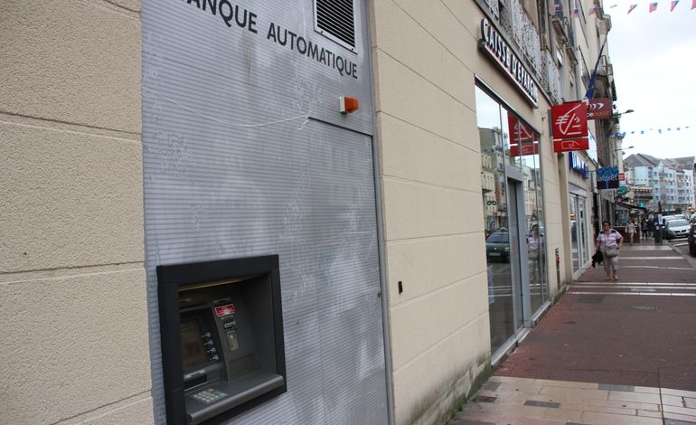 Arnaque aux distributeurs de billets dans le Cotentin