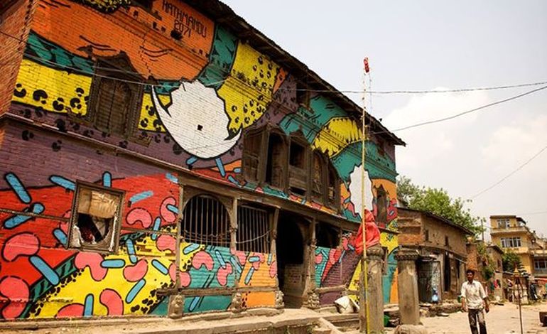 Deux Caennais repartent peindre des bidonvilles en Colombie