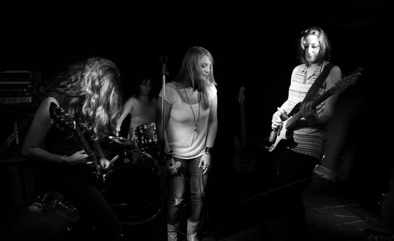 Morya : Le Power-rock-girly en concert à Langrune-sur-mer 