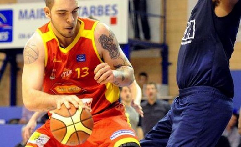 Basket : Raphaël Giaimo signe pour un an au CBC