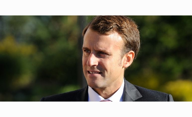 Emmanuel Macron en visite dans la Manche