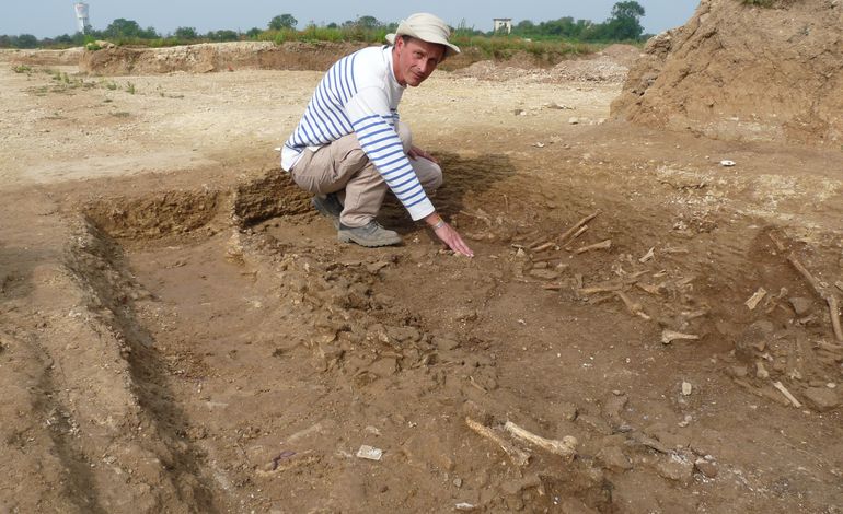 Nécropole néolithique près de Caen : une découverte d'importance nationale