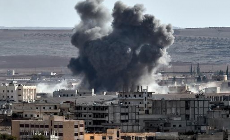 Mursitpinar (Turquie) (AFP). Syrie: les jihadistes à Kobané tentent de se rapprocher de la frontière syro-turque