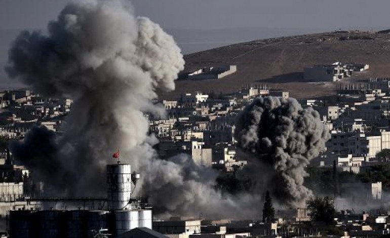 Mursitpinar (Turquie) (AFP). Syrie: combats à Kobané, les jihadistes renforcent leur emprise