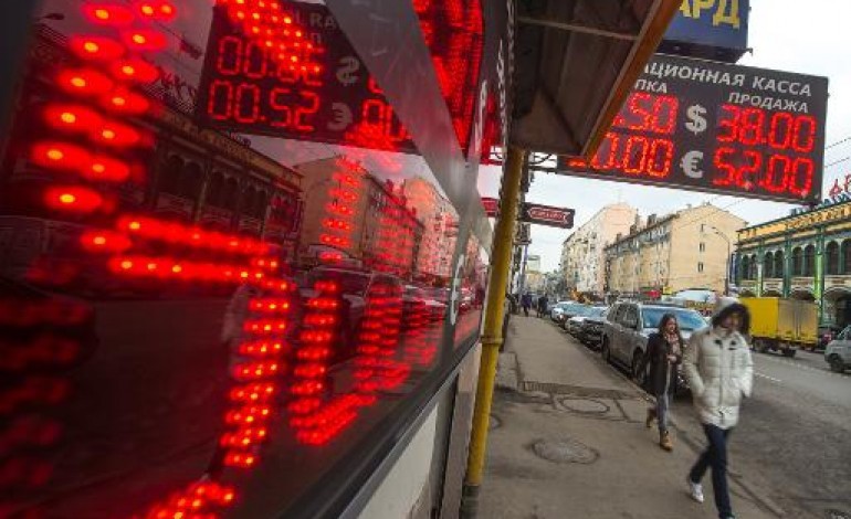 Moscou (AFP). Crise ukrainienne: faiblesse record du rouble face à l'euro