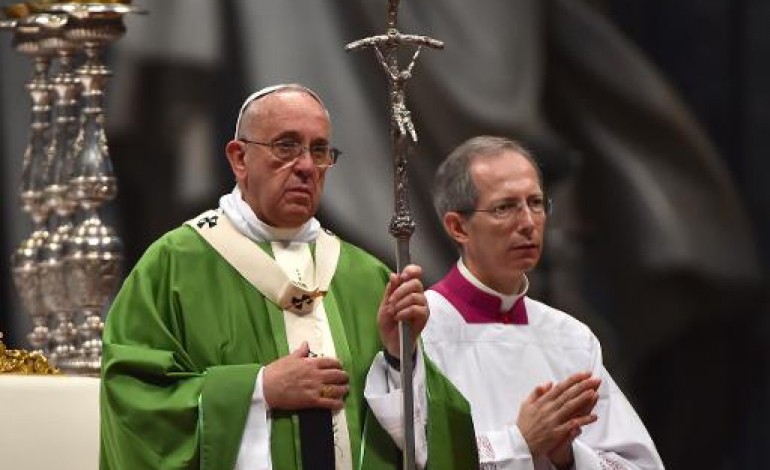 Cité du Vatican (AFP). Vatican: le synode affirme les valeurs positives du mariage civil 