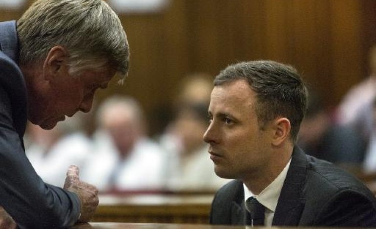 Pretoria (AFP). Pistorius: la défense plaide le remords et des travaux d'intérêt général