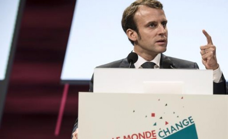 PARIS (AFP). Assurance chômage: l'Elysée tente d'éteindre la polémique, le PS souffle sur les braises