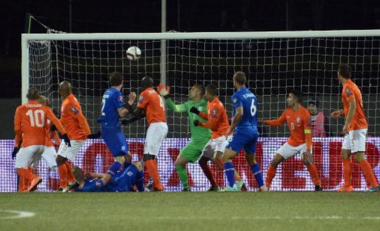 Paris (AFP). Euro-2016/Qualif.: les Pays-Bas coulent en Islande, l'Italie sans briller
