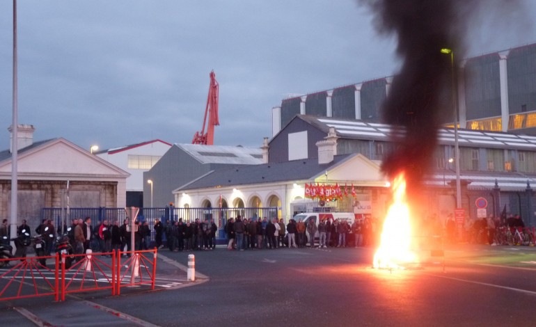 Le site DCNS-Cherbourg bloqué