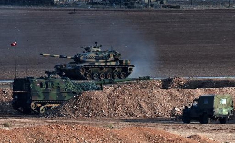 Mursitpinar (Turquie) (AFP). Syrie: bataille de rue à Kobané, rythmée par les frappes aériennes