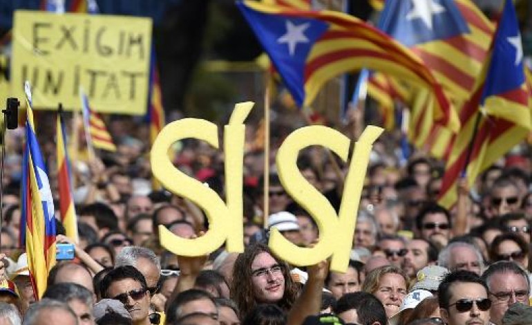 Barcelone (AFP). Espagne: les indépendantistes catalans réclament des élections sous trois mois