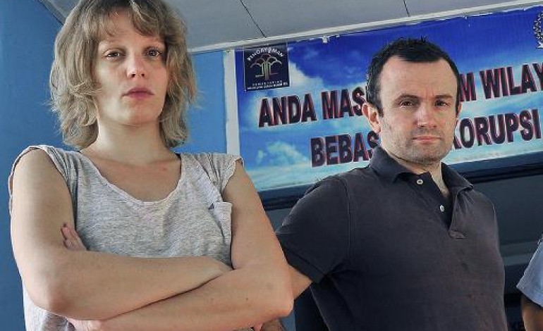Jayapura (Indonésie) (AFP). Deux journalistes français jugés en Indonésie pour un reportage non autorisé