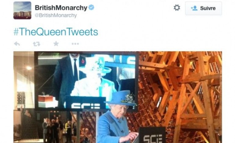 La reine Élisabeth II a envoyé son premier tweet