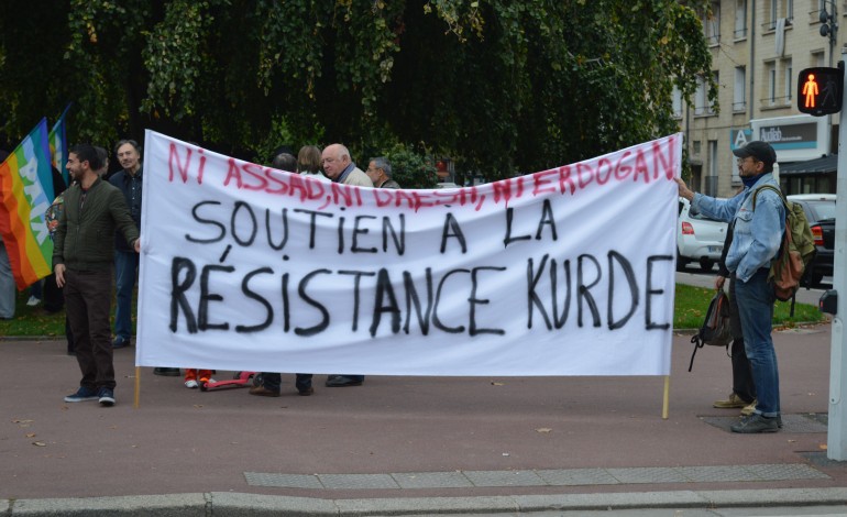 Des militants d'extrême gauche manifestent à Caen