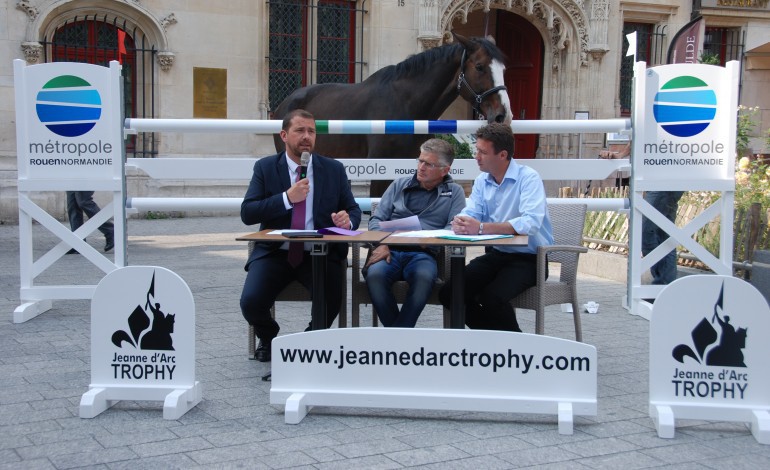 Equitation : le Jeanne d'Arc Trophy reporté à 2015 !