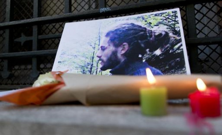 Paris (AFP). La famille de Rémi Fraisse en appelle à Hollande pour faire la lumière sur sa mort