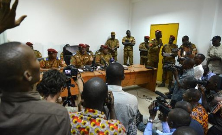 Ouagadougou (AFP). Burkina: intenses tractations pour le retour à un pouvoir civil