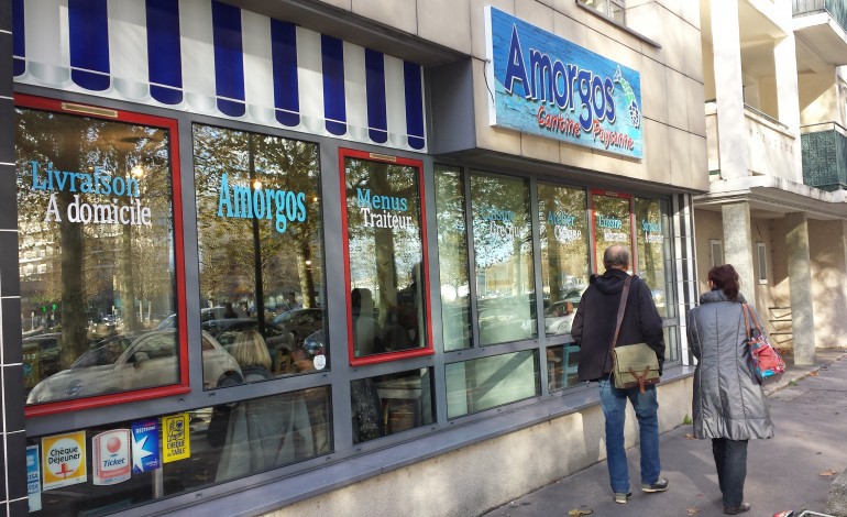 Amorgos : le restaurant coopératif de Caen qui transporte en Grèce