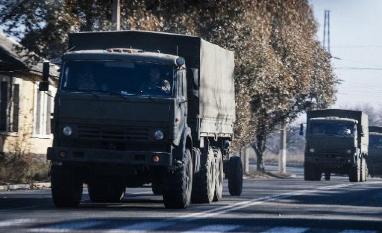 Chakhtarsk (Ukraine) (AFP). Ukraine: craintes d'une guerre totale dans l'Est où arrivent chars et canons