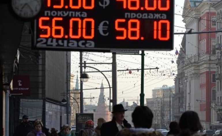 Moscou (AFP). Russie: la banque centrale laisse le rouble en liberté surveillée
