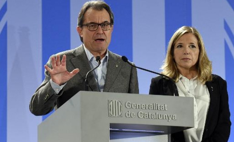 Barcelone (AFP). Catalogne: la balle est dans le camp de Mariano Rajoy 