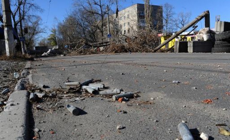 Donetsk (Ukraine) (AFP). Ukraine: les bombardements s'intensifient près de Donetsk 