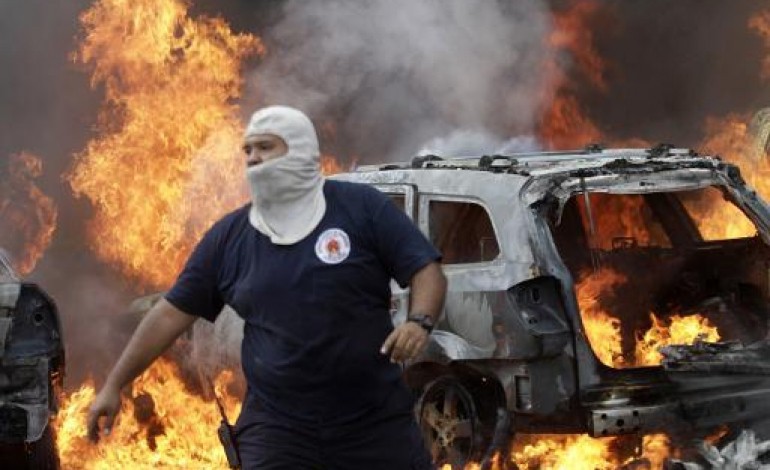 Chilpancingo (Mexique) (AFP). Disparus au Mexique: le Parlement de l'Etat du Guerrero et d'autres bâtiments incendiés