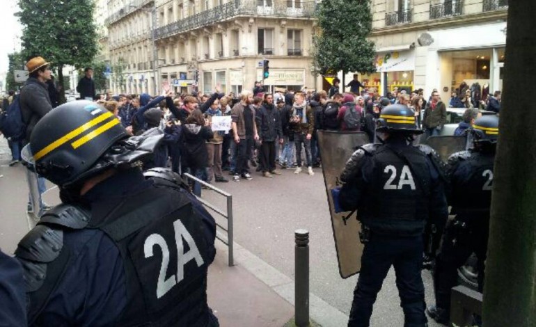 Affaire Rémi Fraisse : confrontation tendue entre jeunes et CRS à Rouen (VIDEO)