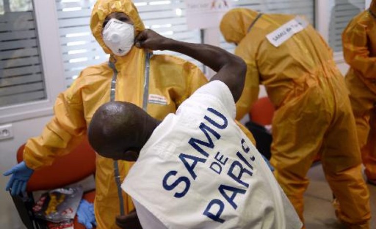 Paris (AFP). Ebola: la France étend ses contrôles aux vols en provenance du Mali 