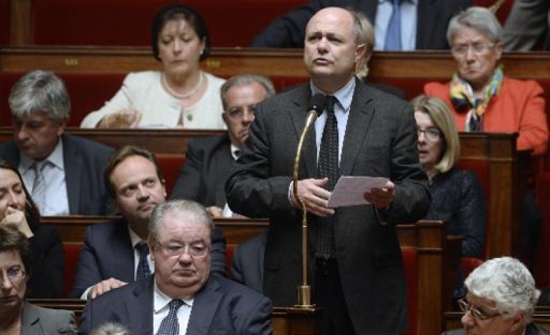 Paris (AFP). Le Roux (PS): les députés socialistes ne voteront aucun nouvel impôt