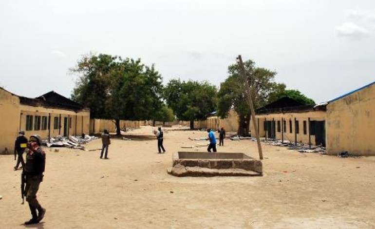 Abuja (AFP). Nigeria: armée et miliciens ont repris Chibok, la ville des lycéennes enlevées