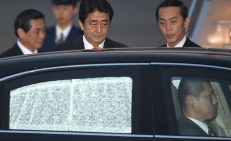 Tokyo (AFP). Le Japon retombe en récession, revers cinglant pour les Abenomics