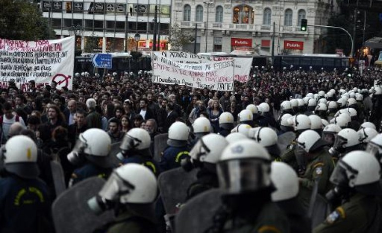 Athènes (AFP). Grèce: 32.000 personnes aux défilés du 17-Novembre 