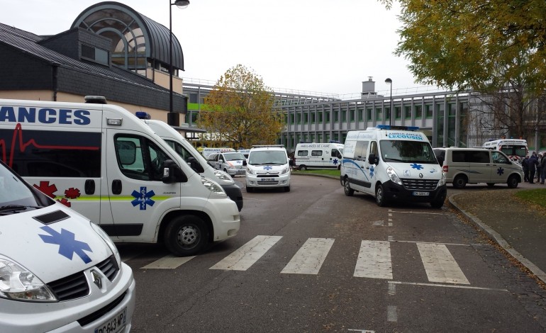 Fin du blocus des ambulanciers et taxis à Alençon