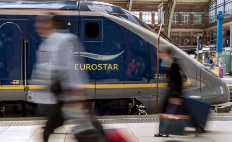 Lille (AFP). Nuit dans le train pour 1.300 passagers d'Eurostar