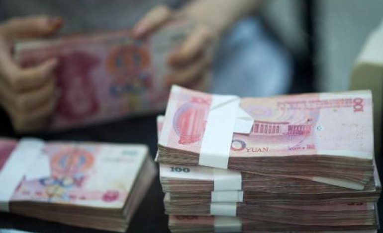 Pékin (AFP). La Chine, confrontée au ralentissement, baisse ses taux d'intérêt