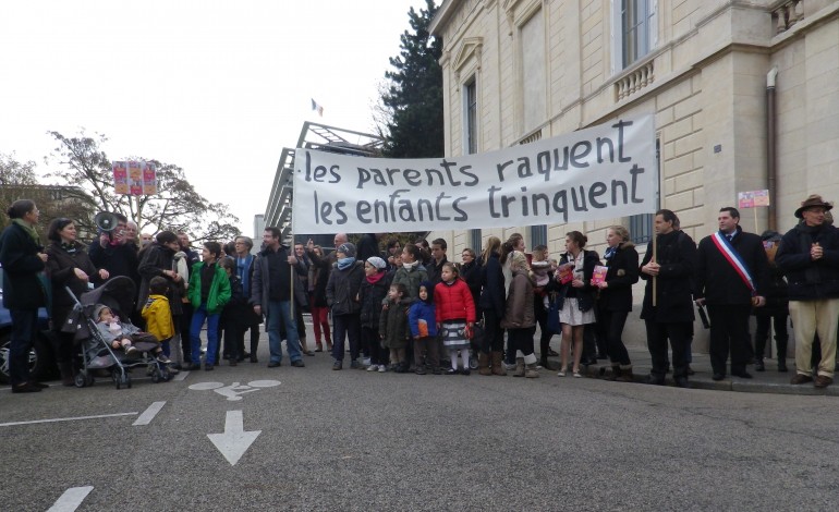 Les “Familles Plumées“ manifestent à Caen