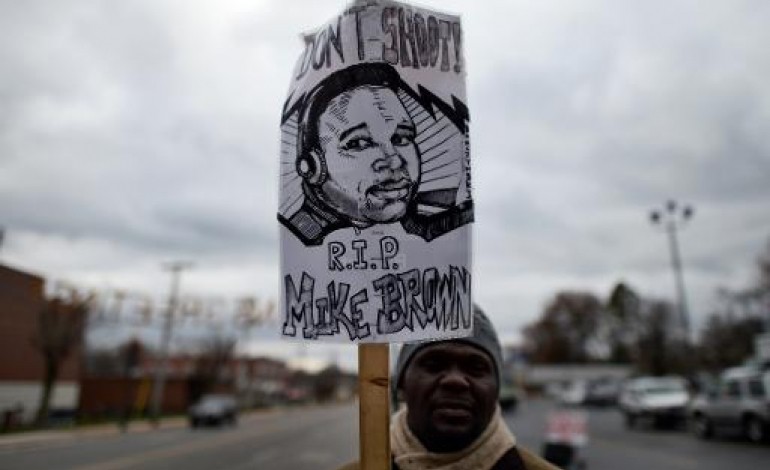 Ferguson (Etats-Unis) (AFP). Ferguson: décision sur l'inculpation ou non du policier, craintes de nouvelles violences
