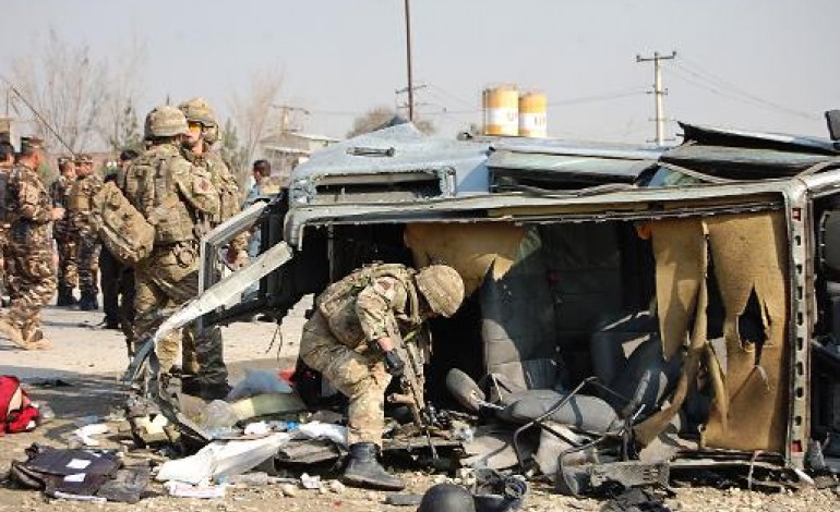 Kaboul (AFP). Afghanistan: 6 morts dont un Britannique dans un attentat contre un convoi diplomatique