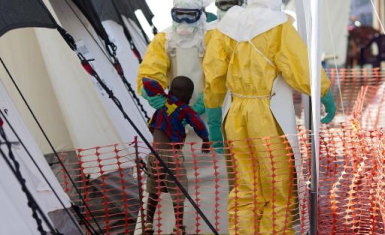 Paris (AFP). Vaccin contre Ebola: une lueur d'espoir, mais la partie n'est pas gagnée